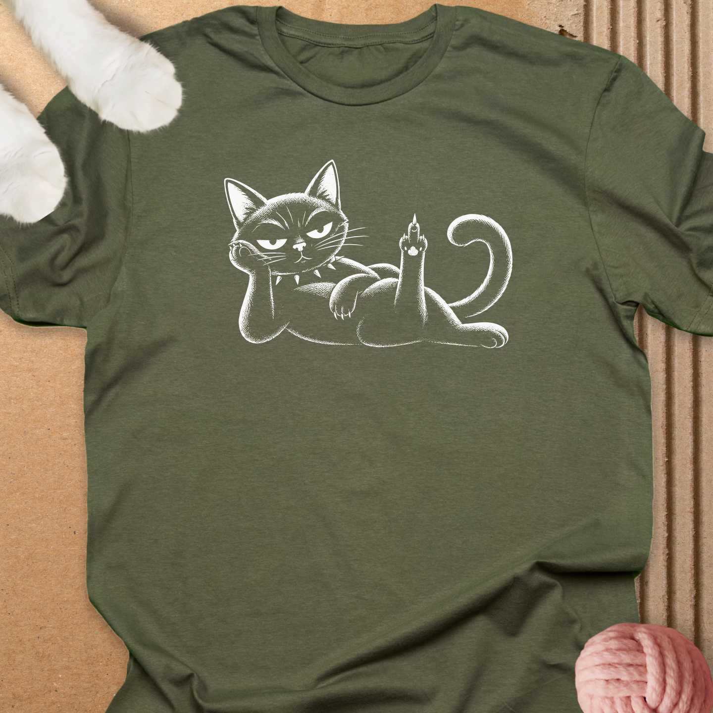 Cat Middle Toe